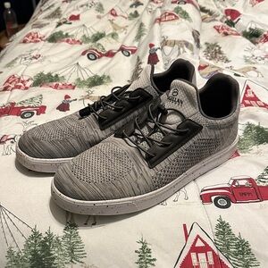 Magellan Outdoors Gray and Black Men's Sneakers